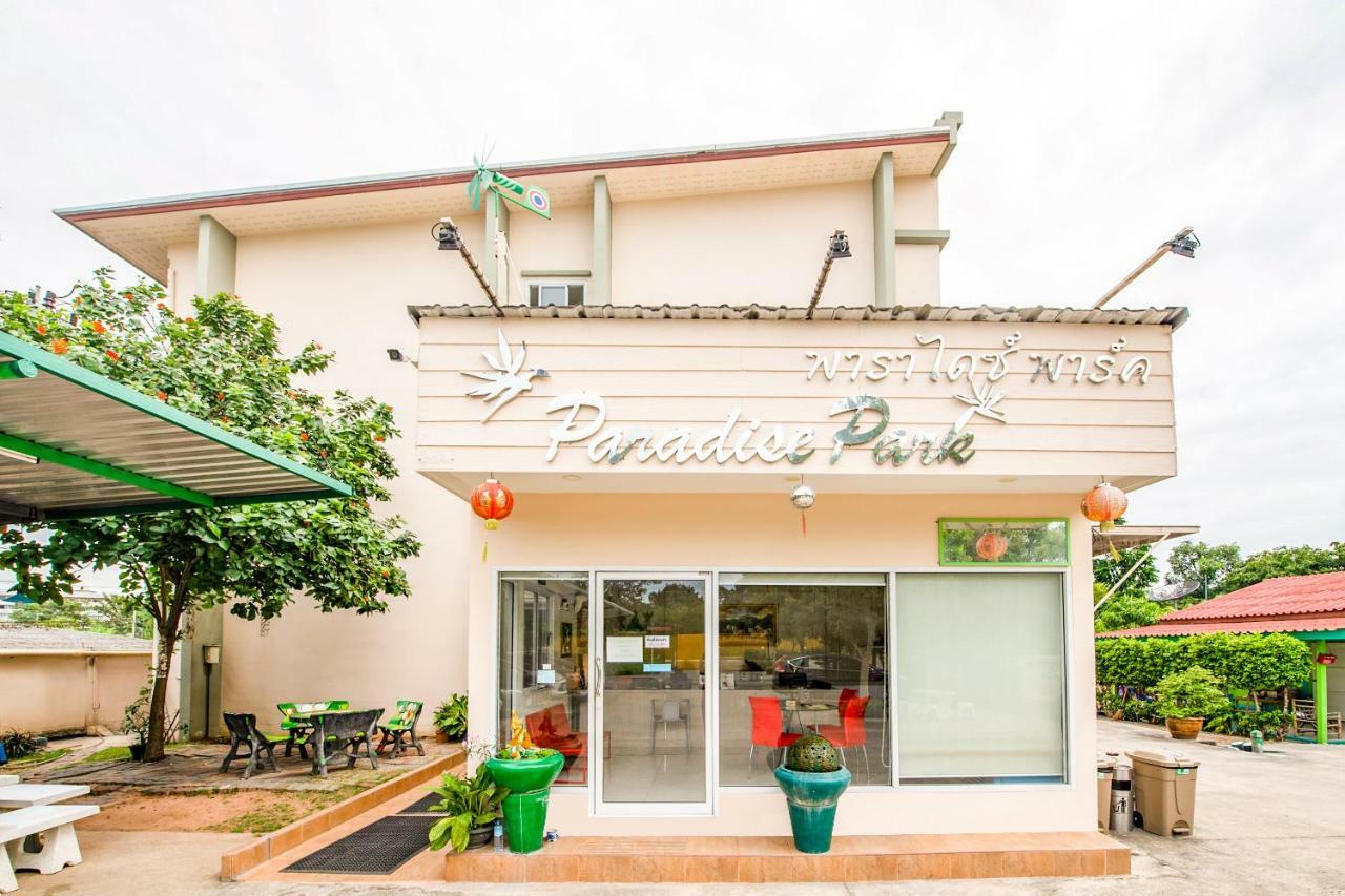Oyo 306 Paradise Park Laemchabang Si Racha Bagian luar foto